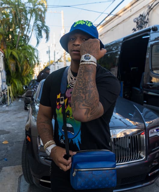 Dollas Up Nero