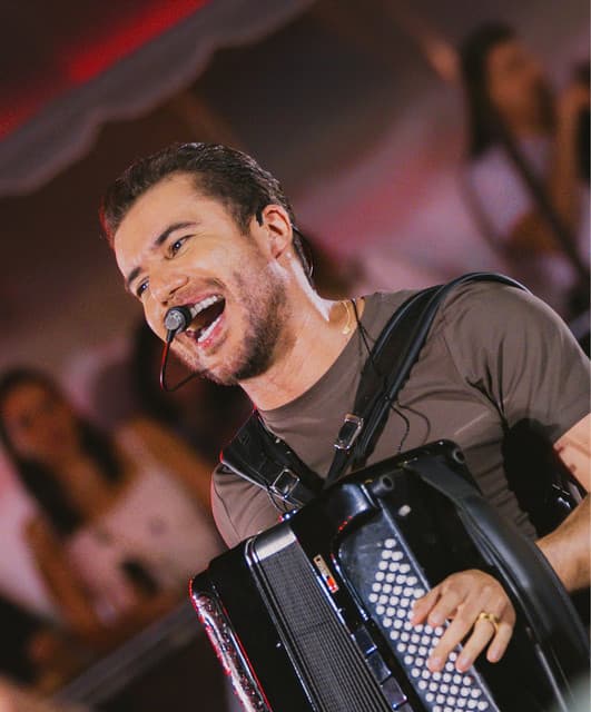 Luan Estilizado