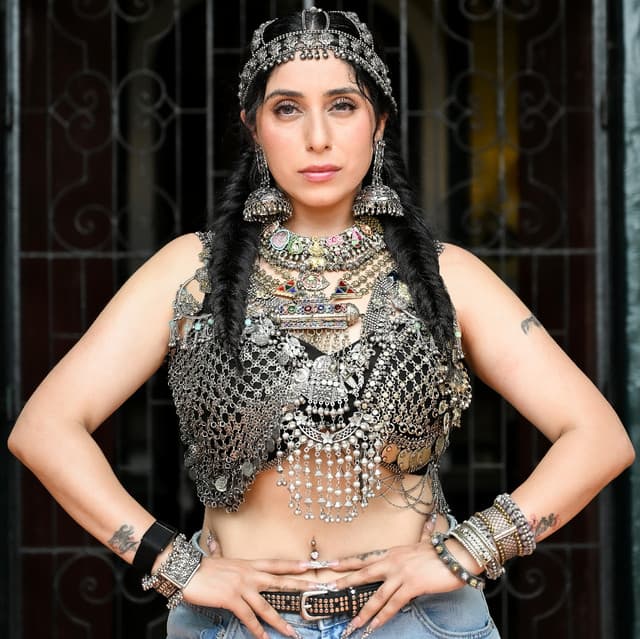 Neha Bhasin