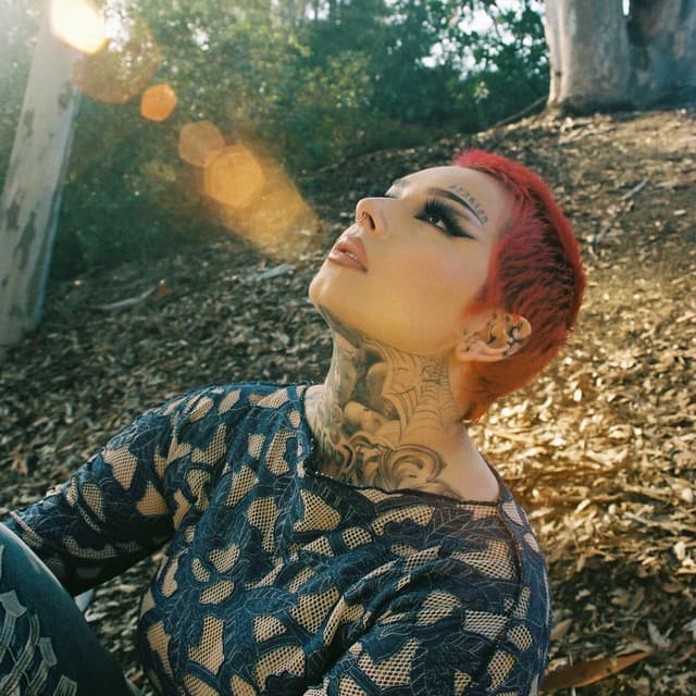 Zhavia
