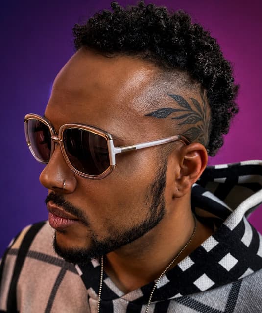 LENNY HENDRIXX
