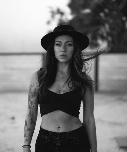 Julia Ross