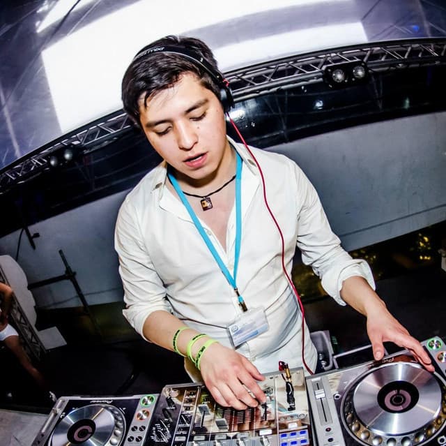 White Vox