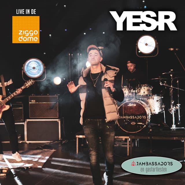 Me Boy (feat. Lange Frans) - Live in de Ziggo Dome cover art